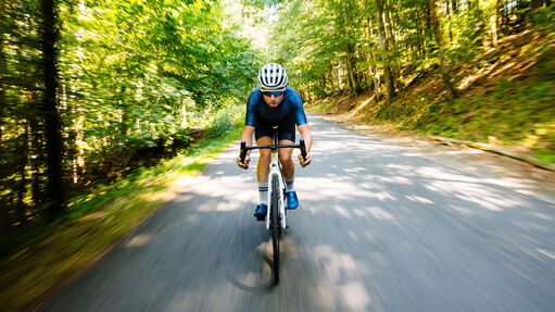 Bicicleta de carretera frente a bicicleta de monta&ntilde;a: &iquest;cu&aacute;l es la mejor para ti? 