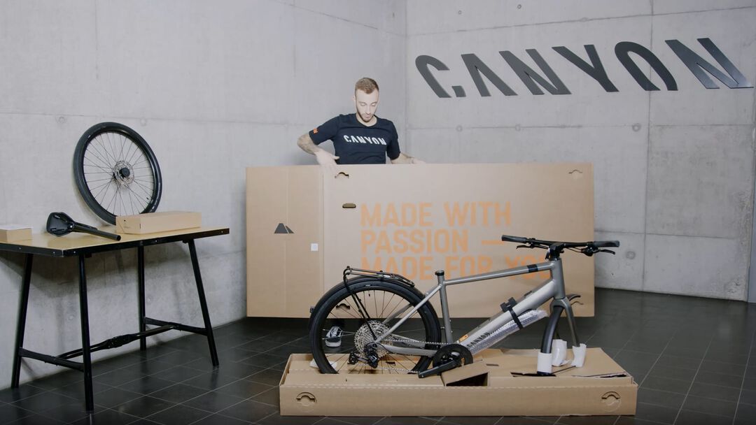 Unboxing und Aufbau