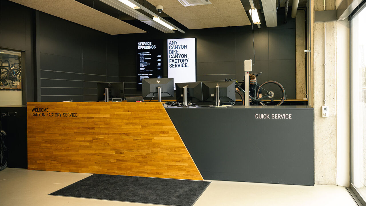 Repairs and servicing at Canyon Factory Service, Koblenz