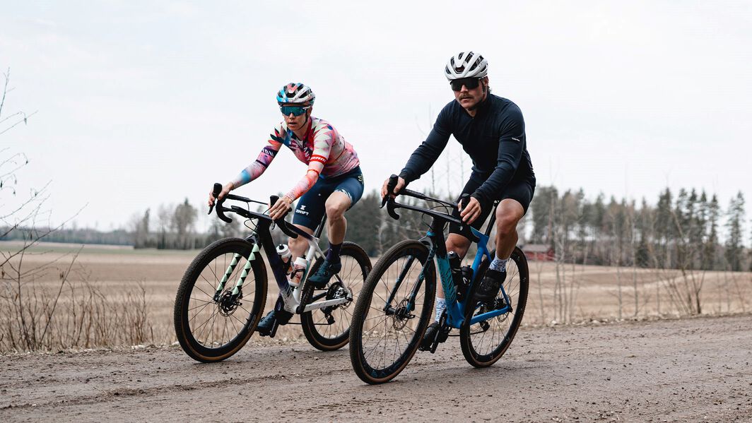 Exploring the adventure-ready geometry of gravel bikes and the comfort-oriented geometry of endurance bikes Exploring the adventure-ready geometry of gravel bikes and the comfort-oriented geometry of endurance bikes