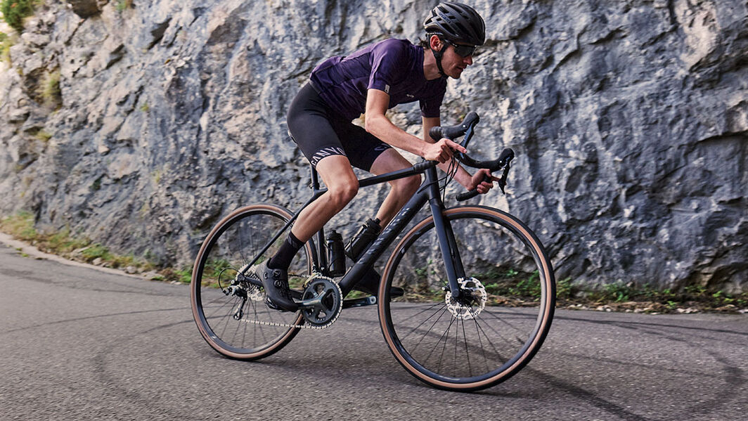 Endurance bikes, resembling road racing models, prioritize comfort and efficiency, featuring a relaxed riding position for longer rides. Endurance bikes, resembling road racing models, prioritize comfort and efficiency, featuring a relaxed riding position for longer rides.