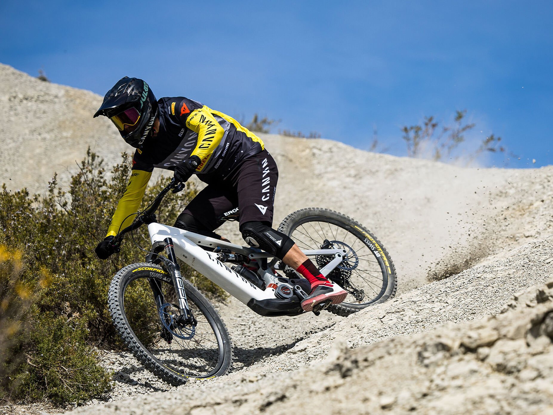 Canyon Strive:ON CFR
