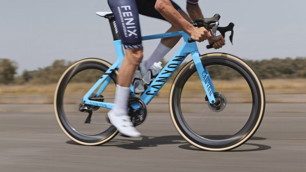 Why We Race - The DNA of Canyon CFR Why We Race - The DNA of Canyon CFR