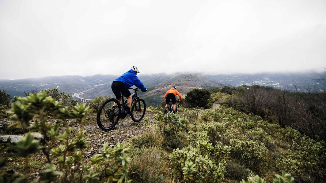 Consider gear range, weight, and durability when choosing a mountain bike groupset Consider gear range, weight, and durability when choosing a mountain bike groupset