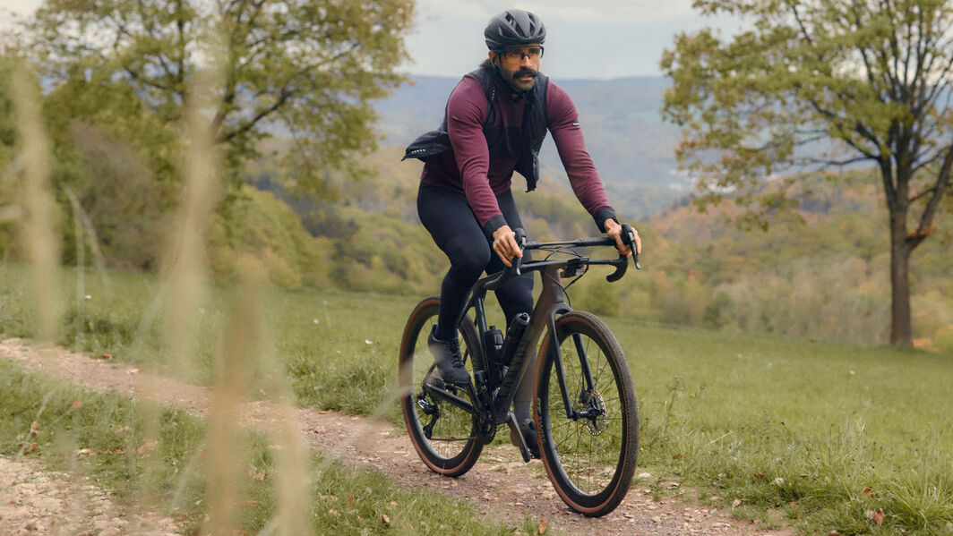 La geometría de las bicicletas gravel es diferente a la de las híbridas