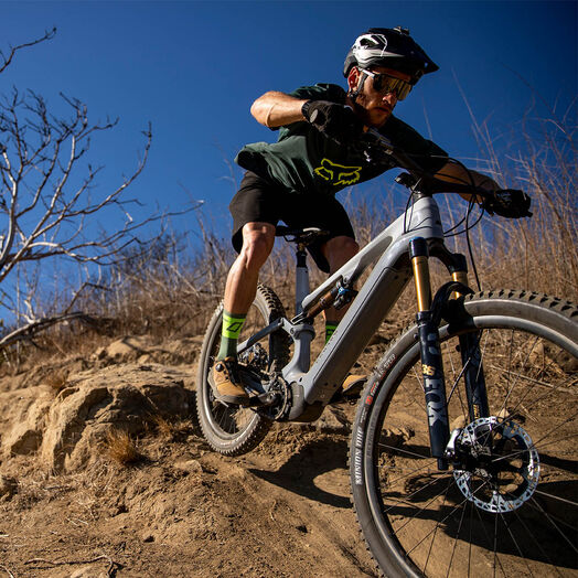 Brauche ich ein E-MTB Hardtail oder E-MTB Fully? Brauche ich ein E-MTB Hardtail oder E-MTB Fully?