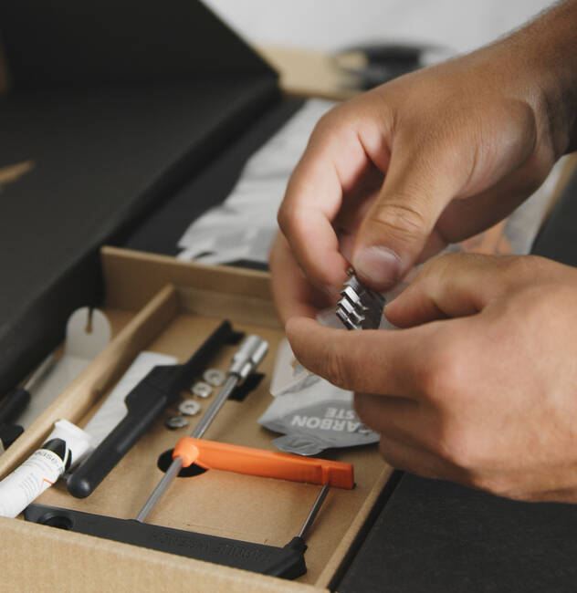 Unboxing and building your Pathlite Unboxing and building your Pathlite