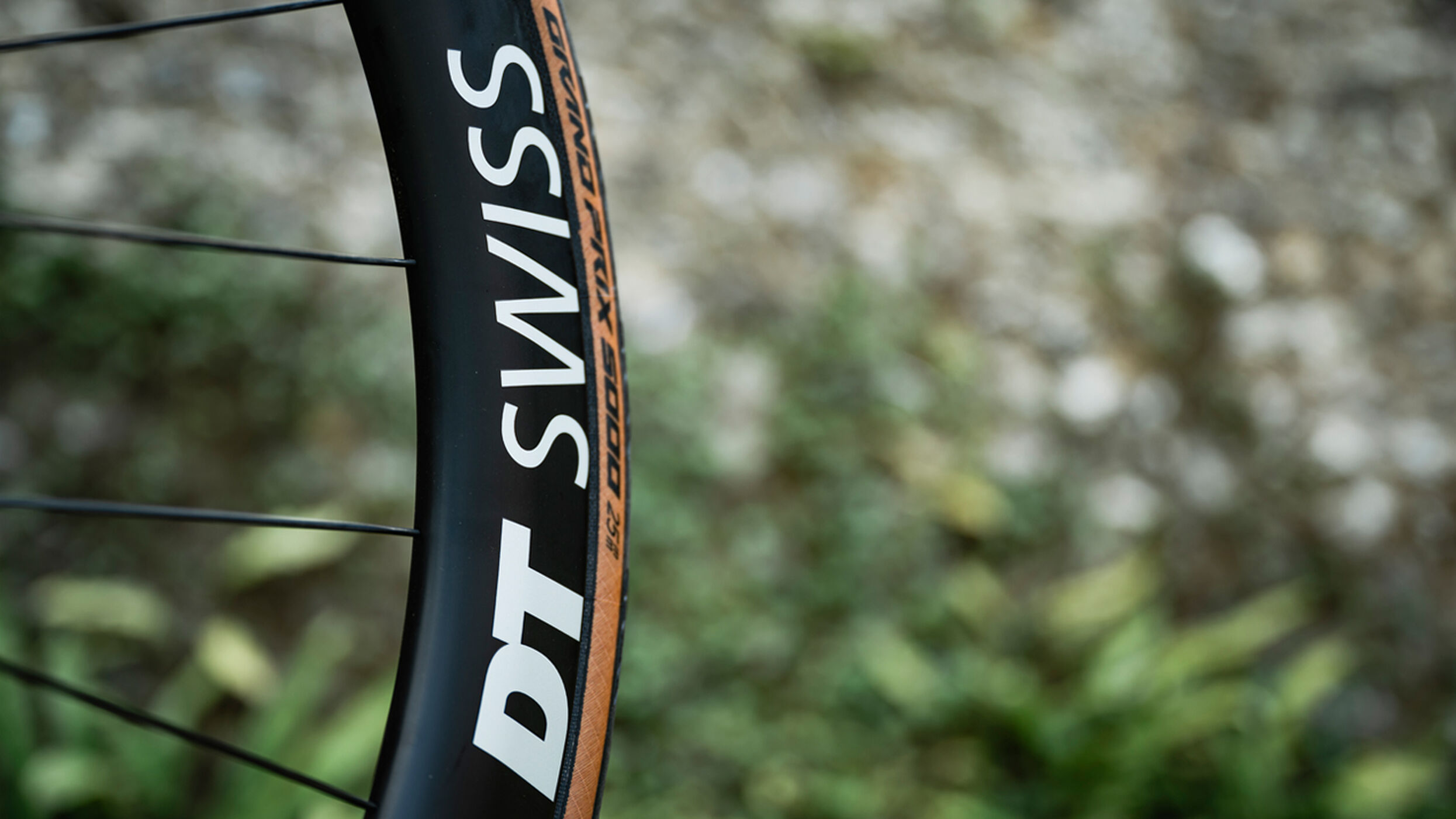 Bicicleta de carretera frente a bicicleta de monta&ntilde;a: &iquest;cu&aacute;l es la mejor para ti? 