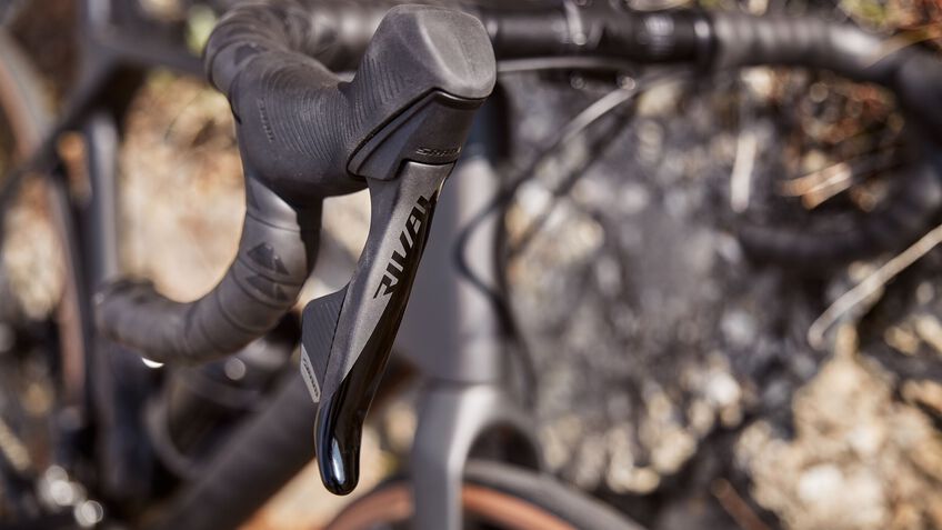 The Endurace CF is the perfect match for the latest generation mid-range groupsets. Copyright: Canyon Bicycles / Tino Pohlmann