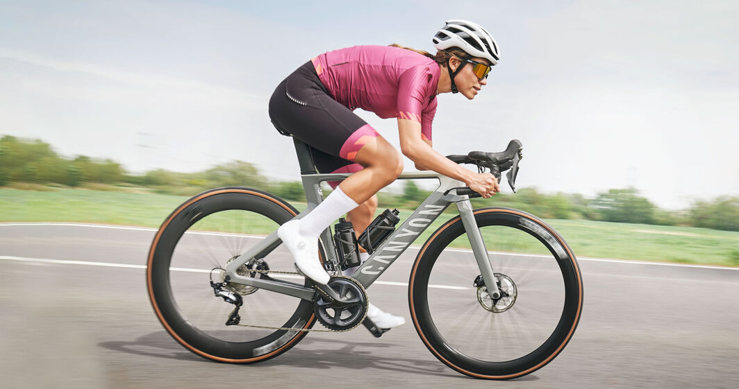 Road bike with disc brakes or rim brakes? Road bike with disc brakes or rim brakes?