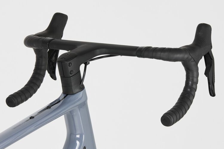 Endurace CF 7 Di2 Endurace CF 7 Di2