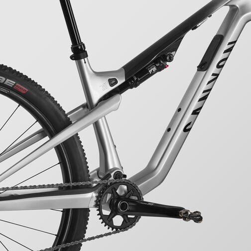 Lux Trail CF 8 Lux Trail CF 8