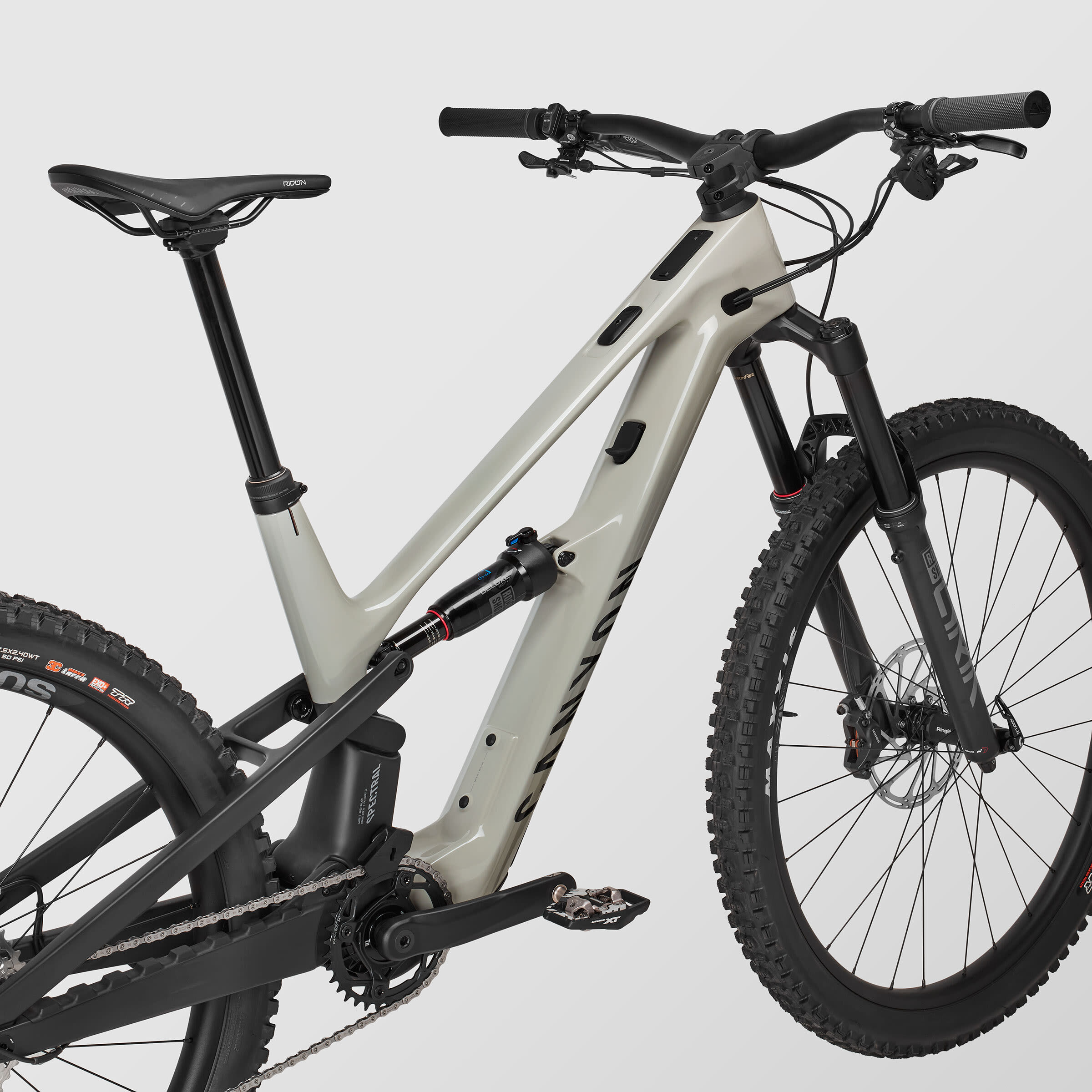 Spectral:ONfly CF 8