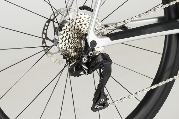 Endurace CF SLX 7 Di2 Endurace CF SLX 7 Di2