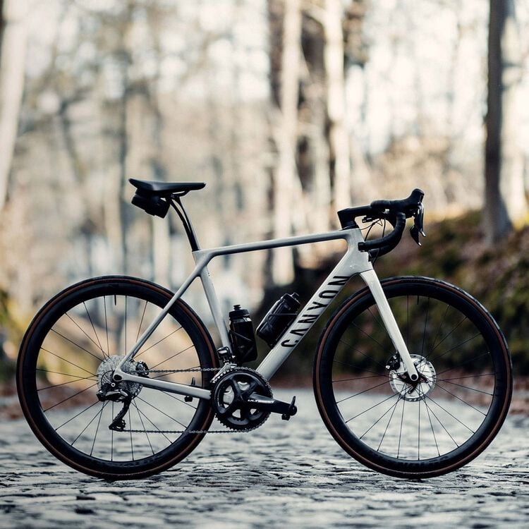 Canyon S15 VCLS 2.0 27.2mm CF Seatpost Canyon S15 VCLS 2.0 27.2mm CF Seatpost