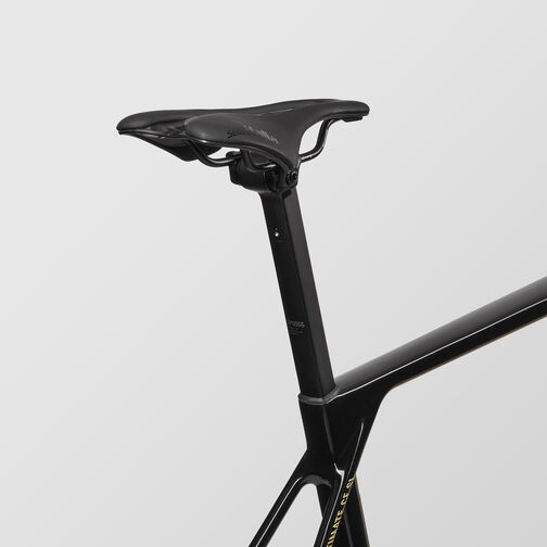 Ultimate CF SL 7 Di2 Ultimate CF SL 7 Di2