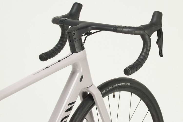 Endurace CF 7 Di2 Endurace CF 7 Di2