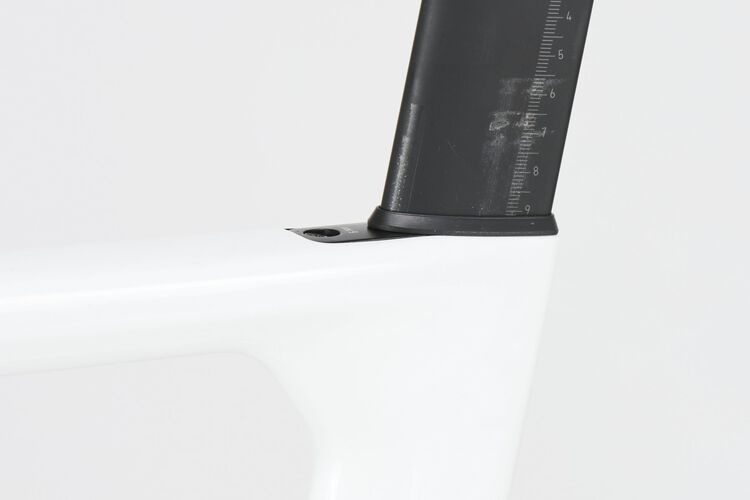 Aeroad CF SLX 8 Di2 Aeroad CF SLX 8 Di2