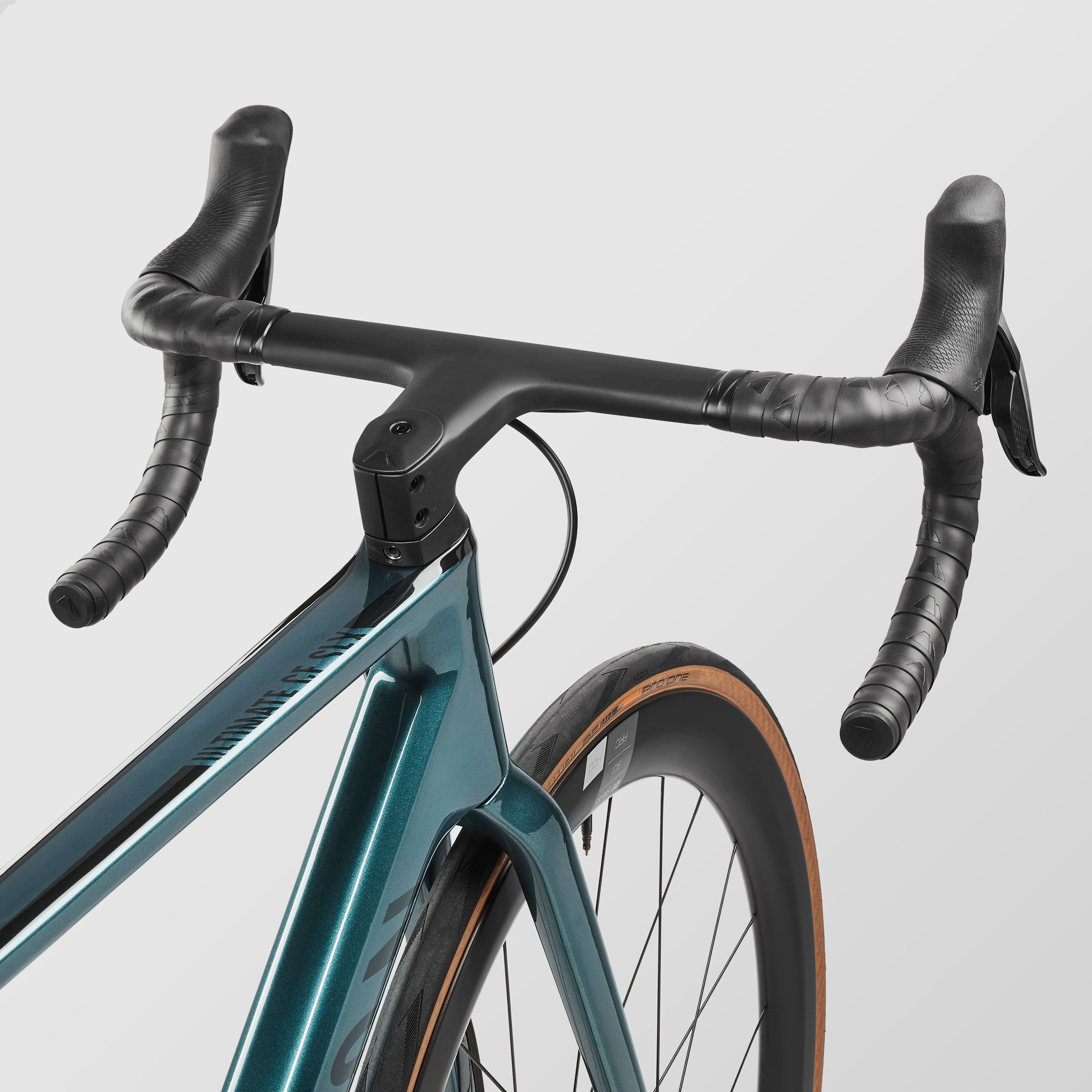 Ultimate CF SLX 8 Disc eTap