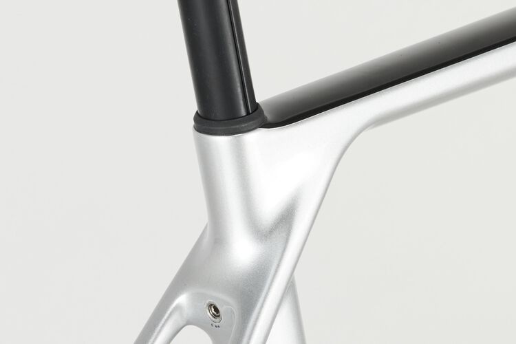 Endurace CF SLX 7 Di2 Endurace CF SLX 7 Di2