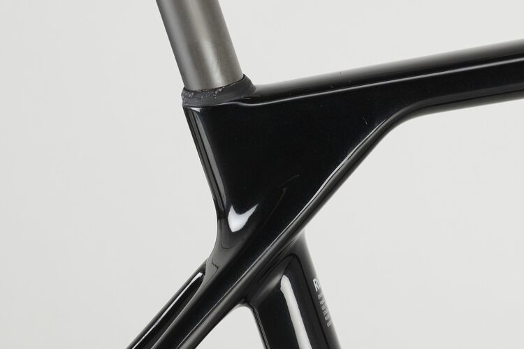 Endurace CF 8 Di2 Endurace CF 8 Di2