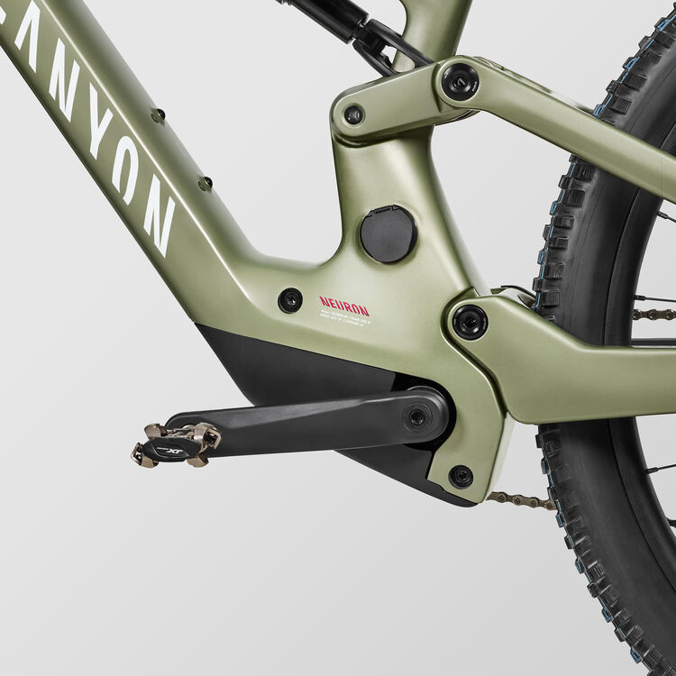Neuron:ONfly CF 8 Neuron:ONfly CF 8