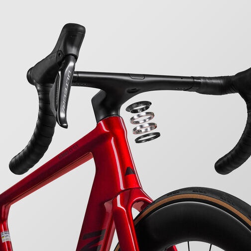 Aeroad CF SLX 8 Di2 Speed Aeroad CF SLX 8 Di2 Speed