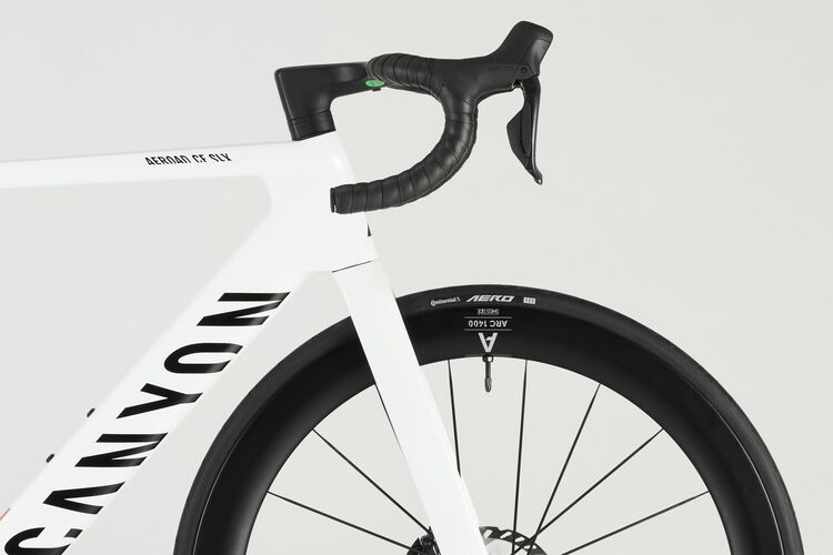 Aeroad CF SLX 8 Di2 Aeroad CF SLX 8 Di2