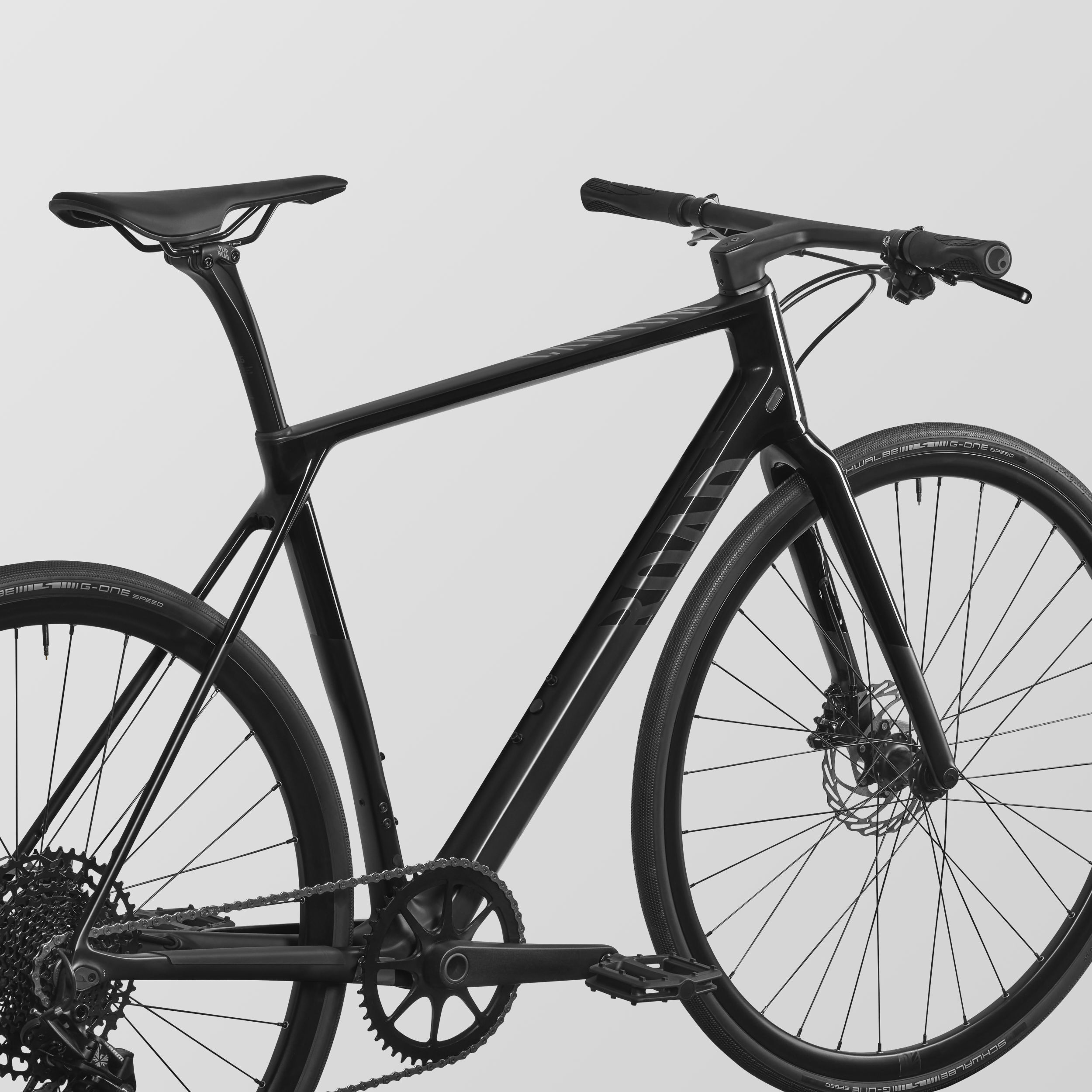 Roadlite CF 8