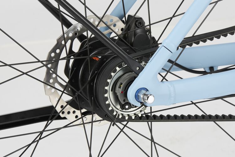 Commuter mid-step Commuter mid-step