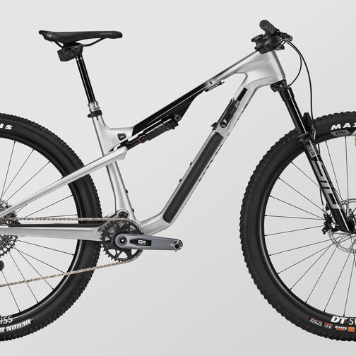 Lux Trail CF 9 Lux Trail CF 9