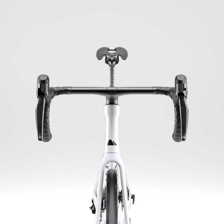 Aeroad CF SLX 8 Di2 Aeroad CF SLX 8 Di2
