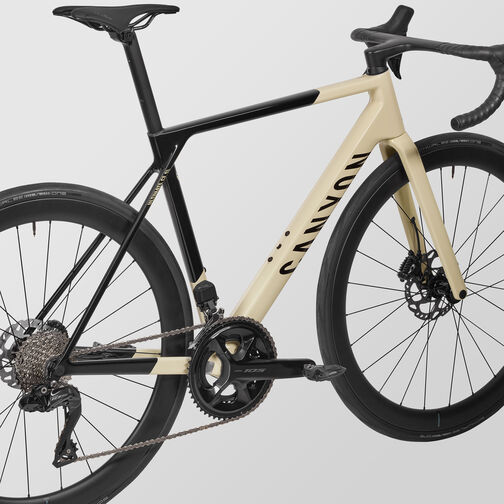 Ultimate CF SL 7 Di2 Ultimate CF SL 7 Di2