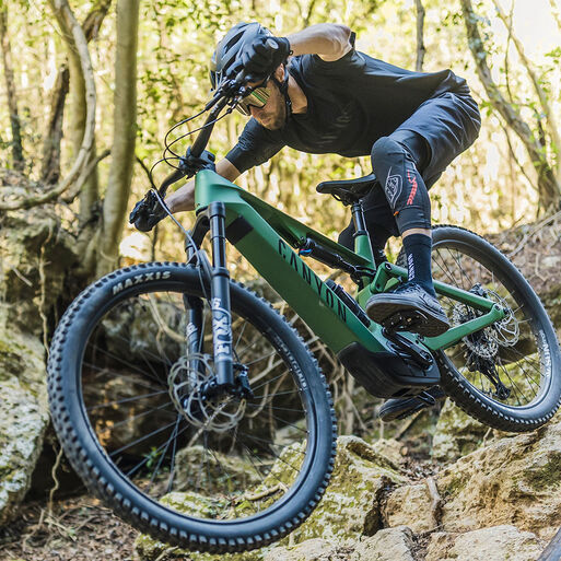 VTT électriques tout suspendus VTT électriques tout suspendus